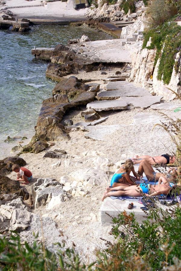 Apartments By The Sea Seget Vranjica, Trogir - 1038 외부 사진