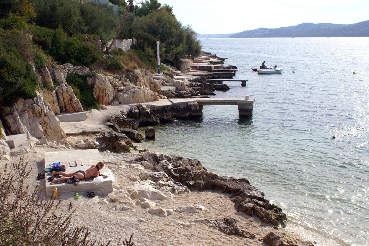 Apartments By The Sea Seget Vranjica, Trogir - 1038 외부 사진
