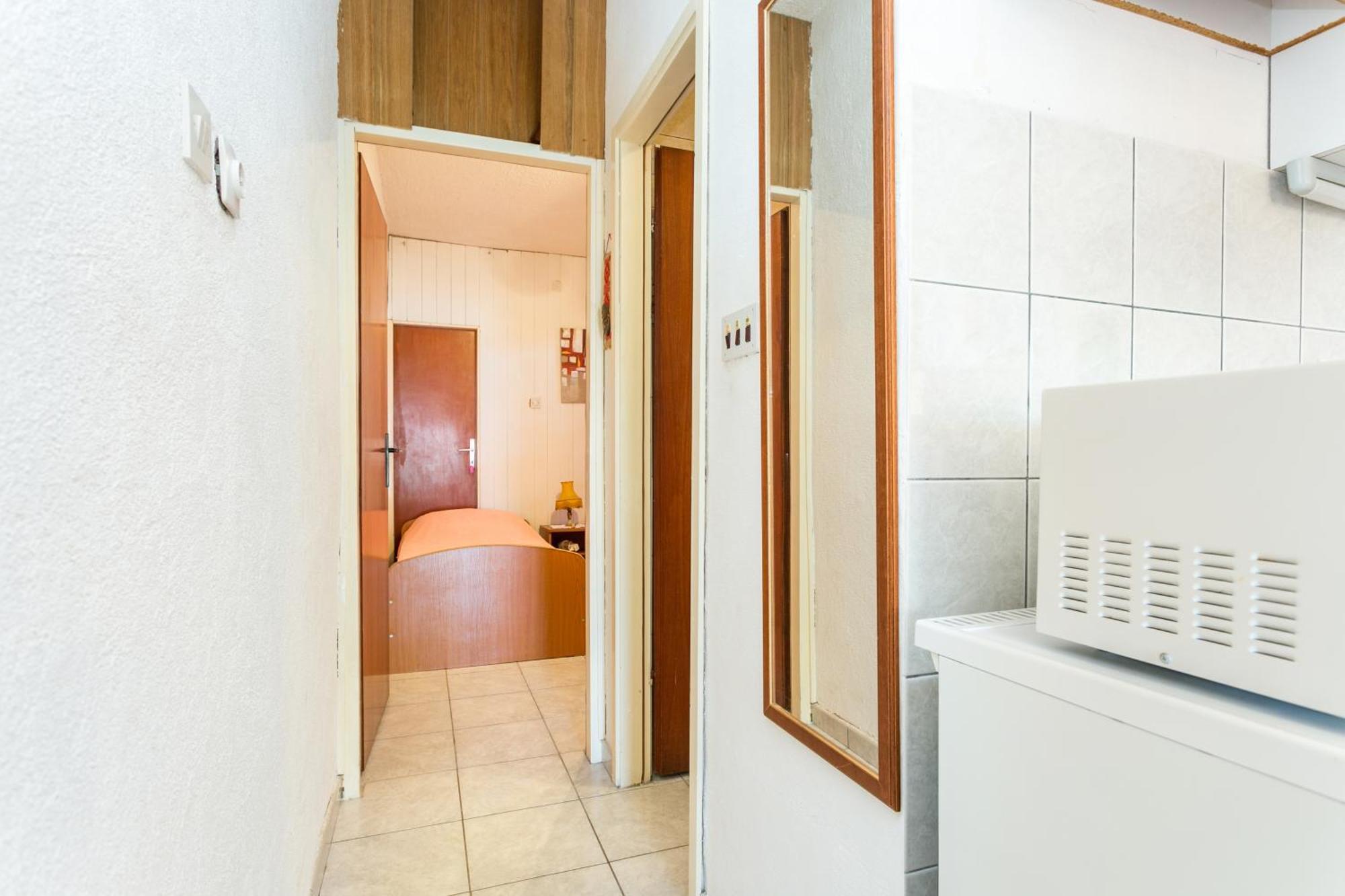 Apartments By The Sea Seget Vranjica, Trogir - 1038 외부 사진