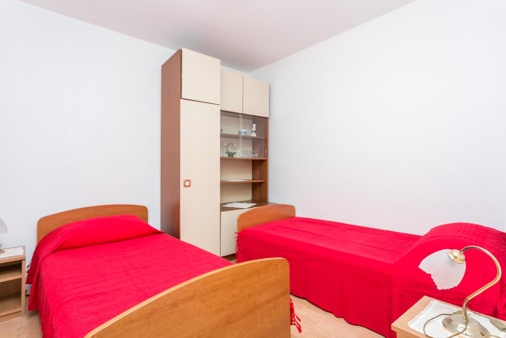 Apartments By The Sea Seget Vranjica, Trogir - 1038 외부 사진