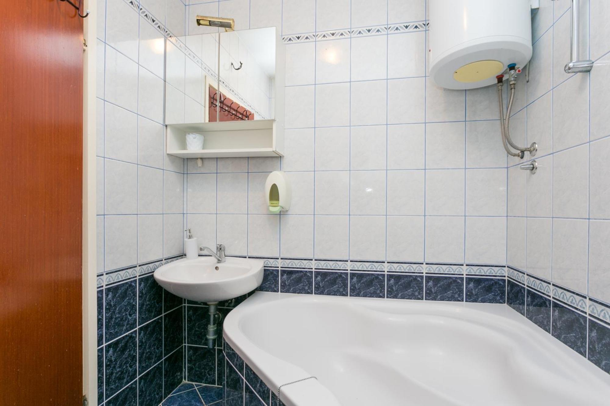 Apartments By The Sea Seget Vranjica, Trogir - 1038 객실 사진